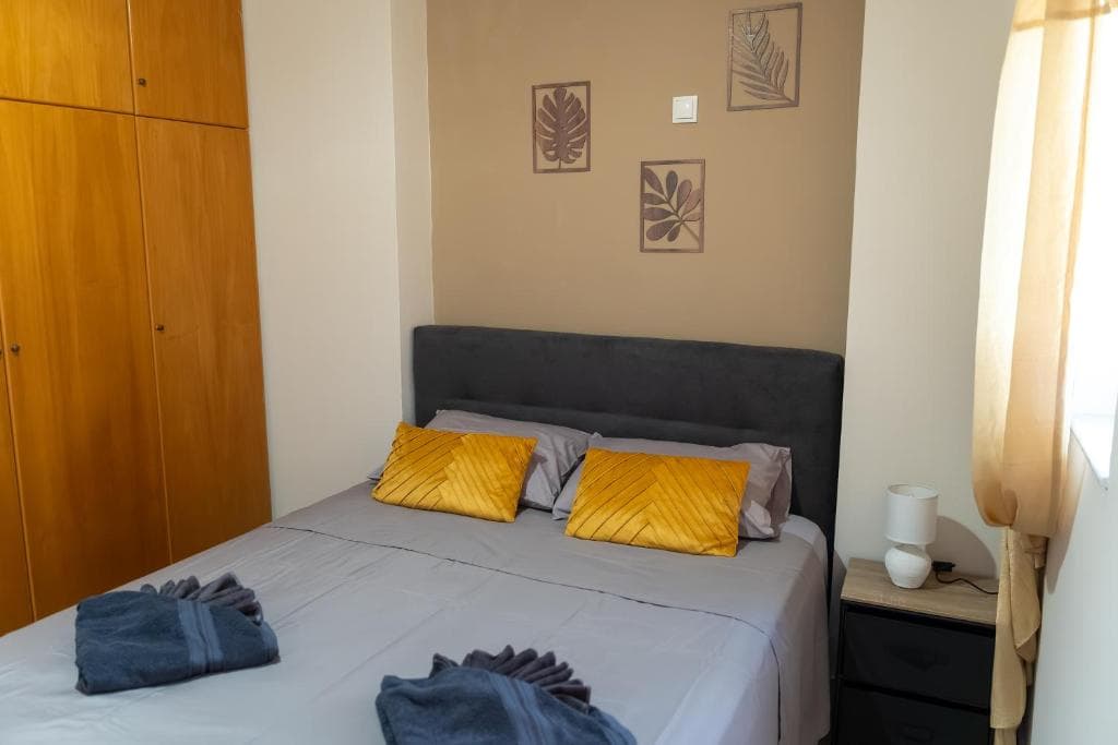 Nerina Studio interior with bed and window light